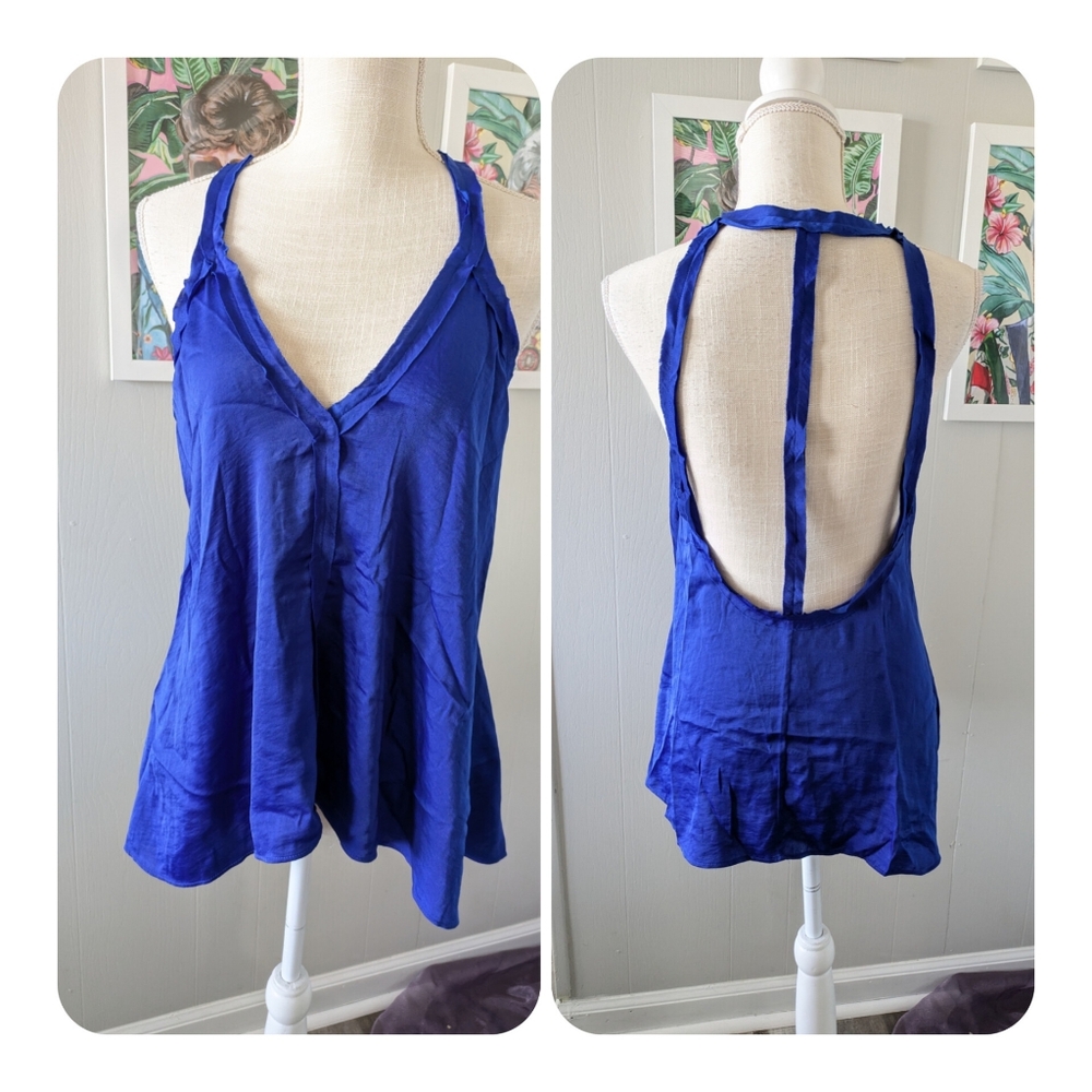 BCBGMaxAzria Women's Royal Blue Back Cutout Blouse‎ Sleeveless S